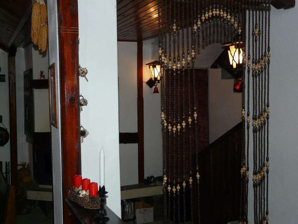 Staroto Shkolo House - Rooms For Guests Subotkovtsi Dış mekan fotoğraf