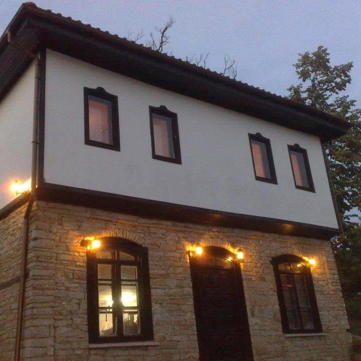 Staroto Shkolo House - Rooms For Guests Subotkovtsi Dış mekan fotoğraf